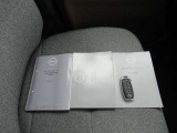 お車のことで困ったことがあれば取り扱い説明書などありますので安心です。ご不明な点などあればお気軽にお問い合わせくださいね♪