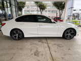 BMW正規ディーラー BMW Premium Selection調布の認定中古車です。厳しい基準をクリアした高品質車両のみ販売。BMW認定中古車保証付き(最長4年・距離無制限)、全国納車対応可能です。