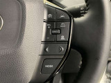 レーダークルーズコントロール(車速追従機能)付きです。車速に応じて追従支援してくれるので、ロングドライブも快適です。詳細は販売店スタッフまでおたずねください。