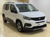 年間500台以上の中古車販売実績が御座います。安心してお乗り頂けるようきちんと整備、点検しご納車致します。