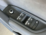 自動車保険もお任せください。Audi自動車保険プレミアムは、フロントガラス、タイヤパンク、ドアミラーの損害を補償する、Audiプレミアムケアが無償で付帯されます