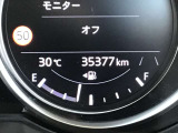 スピードメータと実際の走行距離です。
