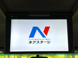 【フリップダウンモニター】大画面モニターで後席でもエンタメをお楽しみいただけます。小さなお子様にも大人気の装備です♪