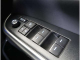 窓側部分も簡単に操作可能です!