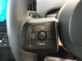 【アクティブクルーズコントロール】一定速度での巡航はもちろん、前方の車両との距離を一定に保ちながら自動で加減速を行います。BMWは車両停止までの制御が可能となりますので、渋滞時には大変嬉しい機能です。