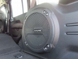アルパイン製のスピーカーを搭載