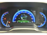 【スピードメーター】センターにマルチインフォメーションディスプレイ搭載により、車の走行状態が、一目で確認できます。