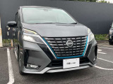 LEDヘッドライトです。高い視認性や省電力で車への負担が少なく、長寿命で交換の手間が少なくなりメリットがいっぱいあります。