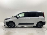 当社の車両本体価格には、納車前の車検整備費用も含まれています。別途で支払う場合、点検費用も安くありません。やっぱりU-Carは総額でも比べる必要がありますね。