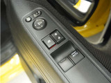 ◆パワーウィンドウスイッチ◆運転席から全席の窓の開閉操作を行うことが出来いつでも換気ができます!