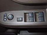 全てのドアガラスを運転席での操作が可能!窓を開けて走るドライブも気持ちがいいですよね!!♪