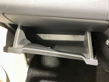 「収納スペース」使いやすい収納を、使いやすい場所に。様々な場所に収納スペースがあり使い勝手も良いので車内もスッキリして綺麗を保てます