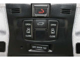両側電動スライドドアはドアの直接操作以外にも運転席からのスイッチ操作やリモコン操作でも開閉が可能!狭い駐車場などでもドアの開閉が楽々・安心ですね!