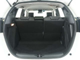 ◆フル乗車でもしっかり荷物を収納出来るラゲッジスペースです。普段の買い物でしたらしっかり積める十分な荷室スペースが確保されています。
