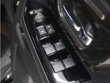 ◆パワーウィンドウスイッチ◆運転席から全席の窓の開閉操作を行うことが出来いつでも換気ができます!