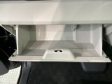 自社商品化センターにて内外装のクリーニングを実施しております!