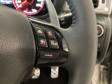 機能選択用のステアリングスイッチ