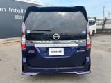 プライバシ-ガラスが装備されています。外を見るときは気にならずに、後方車両から車内が見えにくい設計です。