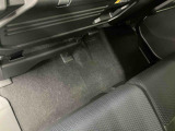 入口には除菌スプレーを設置しておりますので、ご自由にご利用ください。