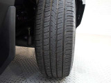 タイヤサイズは265/65R18となっております♪