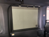 【ロールサンシェイド】まぶしい光を軽減し、心地よい車内に♪ロール式なので開け閉めも容易にできます!