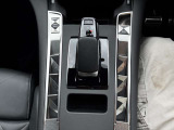 最新鋭の自社整備工場にて、車検・点検は勿論の事、あらゆるご要望にお応えすべく輸入車ディーラーならではの最新のコンピューターシステムとベテランの整備士がバックUP!