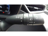 ライトもAUTO機能が付いていて、暗くなると自動で点灯し、明るくなると自動で消灯するので、大変お役にたちますよ!!