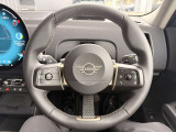 ハンドルヒーター付き!!寒い冬は指先から暖かくしましょう!!冷え込む時間の運転も快適になりますね!!
