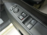 ◆パワーウィンドウスイッチ◆運転席から全席の窓の開閉操作を行うことが出来いつでも換気ができます!