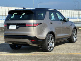 【JAGUAR/LAND ROVER純正ドライブレコーダー】のお取り付けも承ります。前後2CHのFull HD画質、駐車管理モードも内蔵!常に見守り続ける安心感で上質なドライブを。