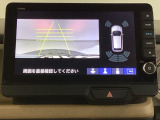 便利な3ビュー切り替え、ガイド線表示付きのバックカメラです。後退時、後方の視界をサポートします