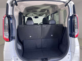 荷室の写真です。乗る人や荷物に合わせてフレキシブルに対応できます!!