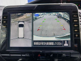 アラウンドビューモニターが装備されてるから、駐車場での車庫入れや、狭い道での走行もカメラで確認が出来るので安心。