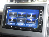 ナビゲーションは純正メモリーナビ(VXM-234VFi)を装着しております。AM、FM、CD、DVD再生、Bluetooth、音楽録音再生、フルセグTVがご使用いただけます。