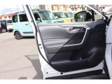 R2年式・RAV4・X・5.8万キロ・LEDヘッドライト・F・S・Rエアロパーツ・9インチナビ・Bluetooth・CD/DVD再生・バックモニター・ドライブレコーダー・インテリキー