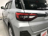 LEDテールライトです。省電力、高輝度のLEDは明るく照らすので夜間運転時の視認性を高めます。スタイリッシュな見た目で細かいところもこだわりたいあなたに!