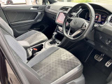 運転席側からの目線です。