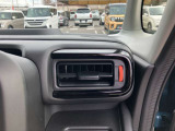 車内を快適に保つエアコン装備。ドライブには欠かせない装備ですね。