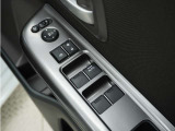 ◆パワーウィンドウスイッチ◆運転席から全席の窓の開閉操作を行うことが出来いつでも換気ができます!