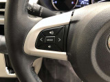 【ステアリングスイッチ】左です。ハンドルから手を離さず、運転に集中したまま手元でオーディオ操作等ができます。