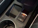 電子パーキングブレーキやブレーキホールドが装備されておりドライブがさらに快適になります!渋滞追従機能付きで長距離ドライブも楽々です♪