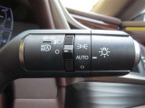 AUTOの位置にセットしておくと、暗くなったら自動でライトの点灯をサポートしてくれます!高速道路でのトンネル通過時など便利です!