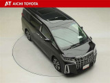 両側パワースライドドア付きだから、狭い駐車スペースなどでの乗り降りラクラク♪小さなお子さまのいるご家庭には嬉しい装備です。