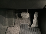 負担を感じることなく正確にペダルを操作することが出来ます。体格に関係なく自然でリラックスした運転姿勢をとることが可能です♪