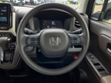 扱いやすいハンドルで運転しやすいです!!