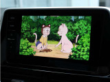 鮮明な画面で地上デジタルTVを受信。ドライブの合間のひとときにも活躍します。