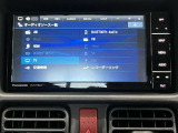 スズキ純正メモリーナビゲーションです♪目的地まで案内するナビゲーション機能の他にフルセグ画質で楽しめるTVやBluetooth Audio☆DVD再生など多彩な機能が満載で運転を快適にサポートしてくれます☆