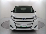 明るいLEDヘッドライトが夜間走行の安全をしっかりサポート☆フォグランプとオートライト機能も付いています。