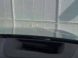 ヘッドアップディスプレイ装備です。運転時の視界に様々な情報が投影されます。