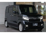 当店の展示車は、プロの業者にボディーの磨き、ルームクリーニングを依頼していますので、とてもきれいです!!ぜひ、見にいらしてください!